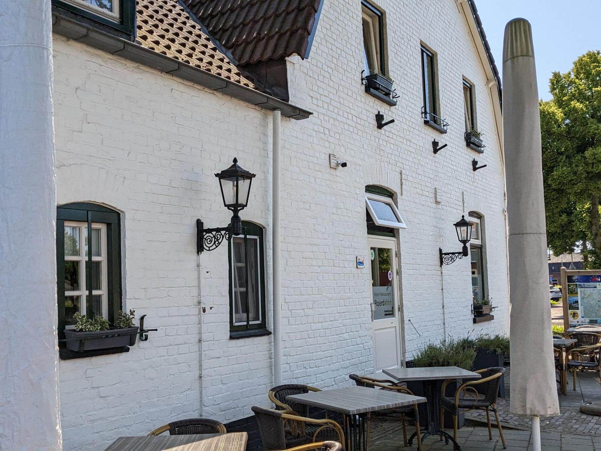Hotel Restaurant Roerdalen Posterholt Exterior foto